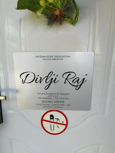 Imagen de la galería de DIVLJI RAJ USLUGA SMESTAJa, en Mali Mokri Lug