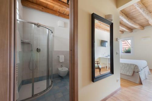 Bilik mandi di Agriturismo coda di gatto