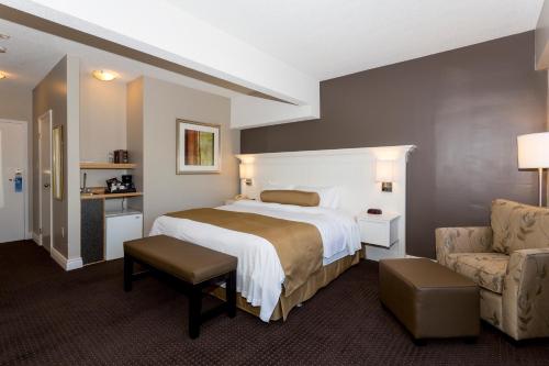 Ένα ή περισσότερα κρεβάτια σε δωμάτιο στο Sherwood Inn
