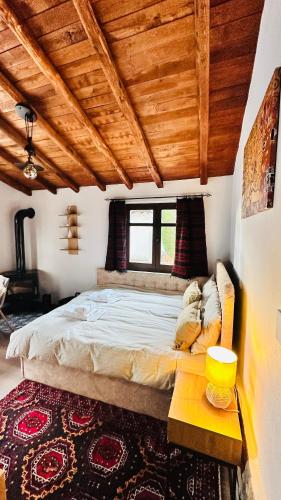 Postel nebo postele na pokoji v ubytování Nest Suite