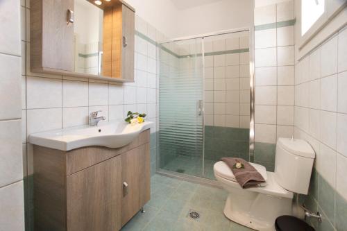 Ένα μπάνιο στο Ariadne villas