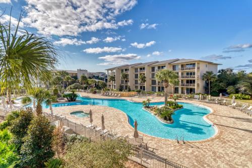 een afbeelding van een zwembad in een resort bij HP 315 Condo by 30A Escapes in Rosemary Beach