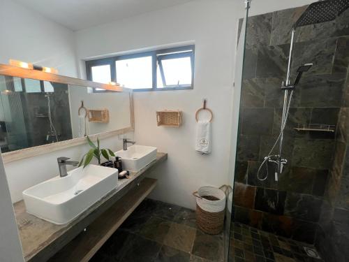 Koupelna v ubytování Summer of hope villa