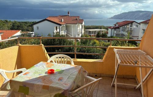 Cozy Apartment In Lopar With Wifi
