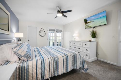 Voodi või voodid majutusasutuse 2BR Sandpiper Key – Bright, Stylish & Coastal toas