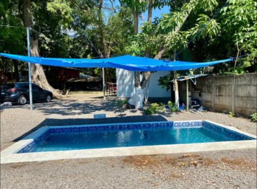 Bazén v ubytování EcoSurf Villa Sunzal, La Libertad nebo v jeho okolí