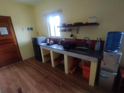 Dapur atau dapur kecil di Dom's Oase