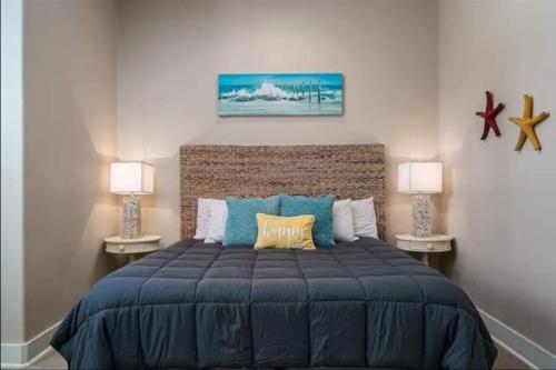 En eller flere senge i et værelse på Shared Heated Pool Pet & Family Friendly Winter Rates