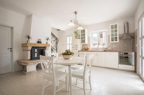 Lantana Holiday Home