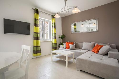 Lantana Holiday Home