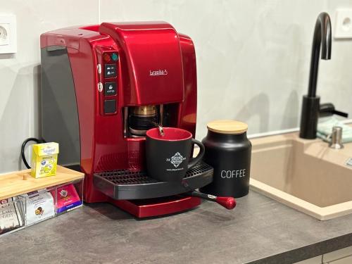 Facilități de preparat ceai și cafea la Z8 Prémium Apartman