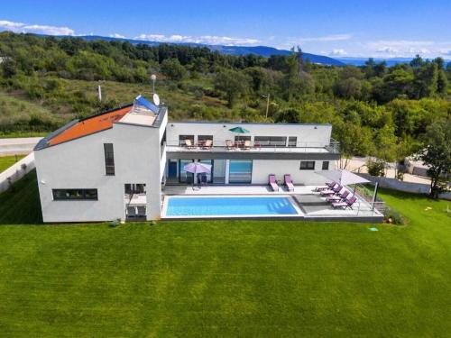 4 Bedrooms villa in krnica