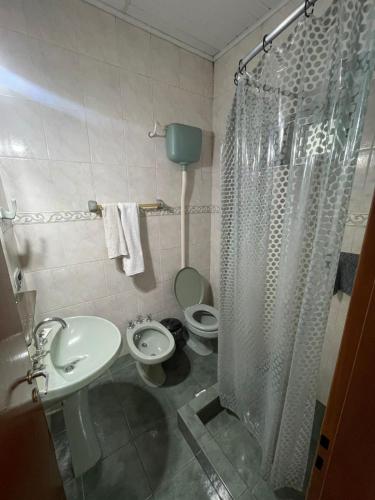 Ένα μπάνιο στο Hotel Don Luis