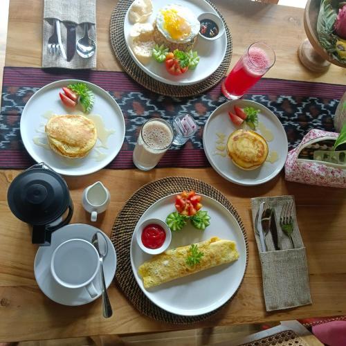 Mad i villaen eller i nærheden