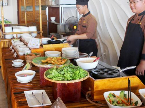 Jídlo v rezortu nebo okolí