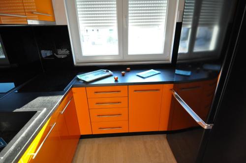 Postel nebo postele na pokoji v ubytování ACO Apartment