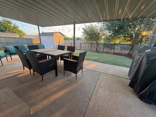 Gallery image of Moore OK Prime Location! in Moore