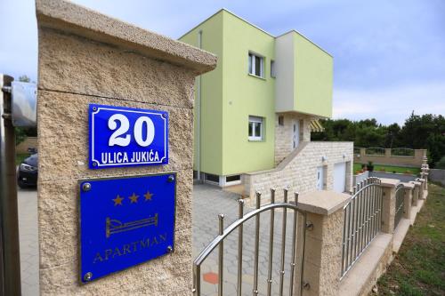 Apartments Loncar