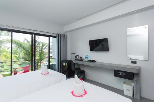 Gallery image of Riverside Hotel in Krabi