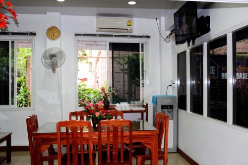 Gallery image of Home Base Hostel in Bangkok
