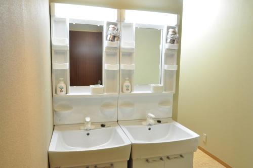 A bathroom at Suzuki Guesthouse