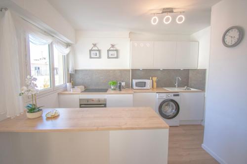 Bright 1Bedroom Apartment, Steps to Juan les Pins Beach photo 12