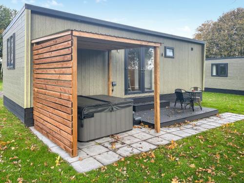 Tòa nhà nơi nhà nghỉ dưỡng tọa lạc