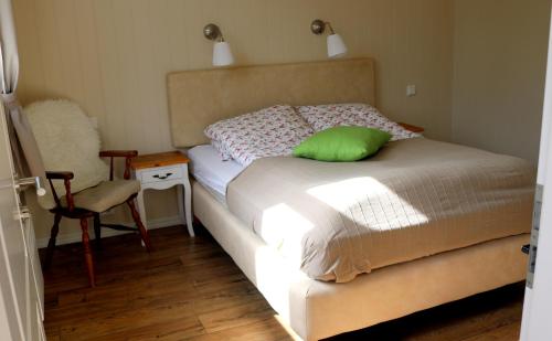 Letto o letti in una camera di Sólheimahjáleiga Guesthouse