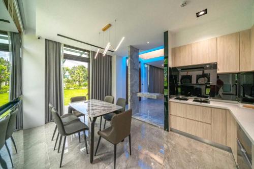 Kuchyň nebo kuchyňský kout v ubytování 融舍Villa 花蓮景觀包棟民宿