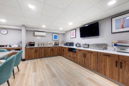 Køkken eller tekøkken på The Capitol Hotel Downtown, an Ascend Collection Hotel