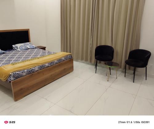 Gallery image of Luxurious home in Karachi