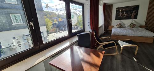 Postel nebo postele na pokoji v ubytování 50qm 2,5 Zi Wohnung in Siegens Oberstadt