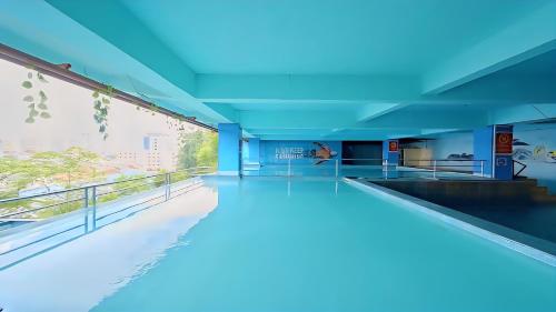 Бассейн в King's Hotel Nagoya Batam или поблизости