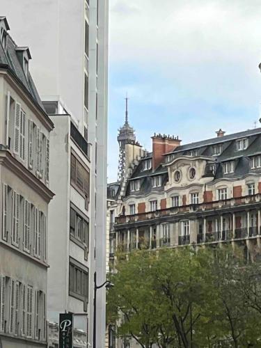 Eiffel Tower 4P apartment - Passy - quiet -