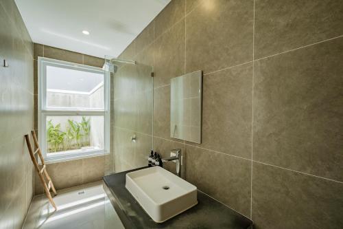 Koupelna v ubytování Isla Casa Brand New Villa 3BR Ungasan