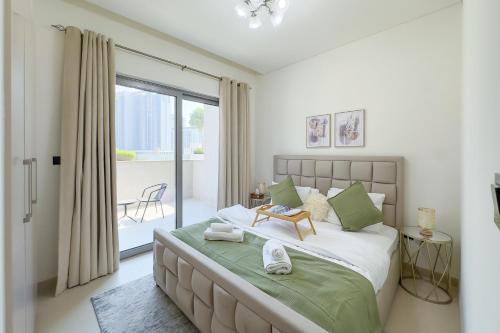 1 Bedroom Apt in Sobha Creek Vistas Tower B by Luxaura