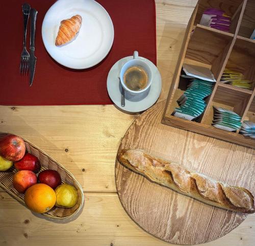 Jídlo v hotelu nebo okolí