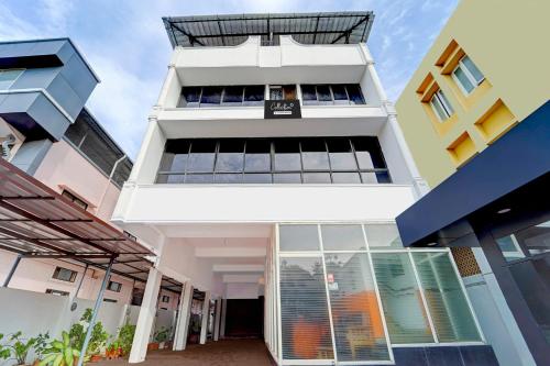 Super Collection O Chalai Bazaar Near Railway Station Formerly Galaxy Inn