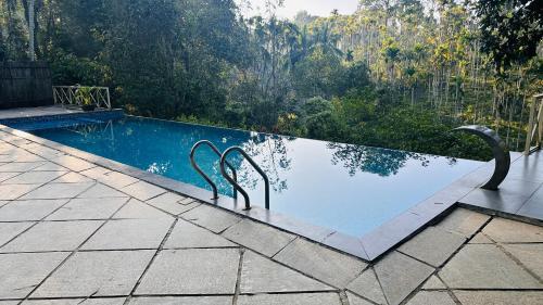 Bazén v ubytování Forthill Wildlife Resort By Bloom nebo v jeho okolí