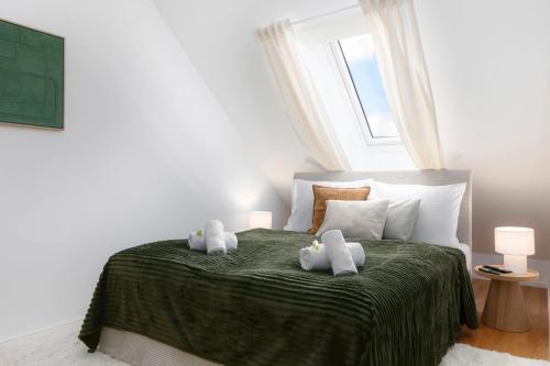ROOF No 51 - Superior Sky Suite with Terrace and AC