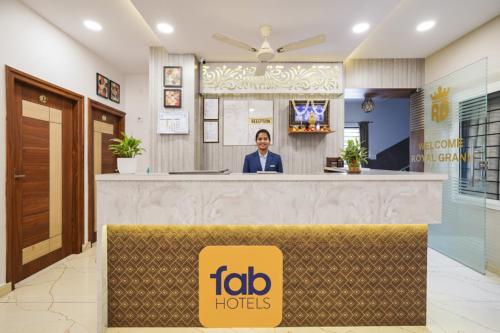 Επισκέπτες που μένουν στο FabHotel Royal Grand - Basaveshwar Nagar
