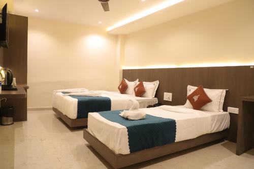 Gallery image of FabHotel Casa Royal Residency in Mumbai