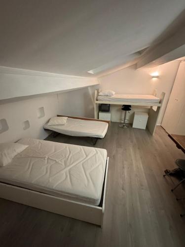 Serbes Top Floor