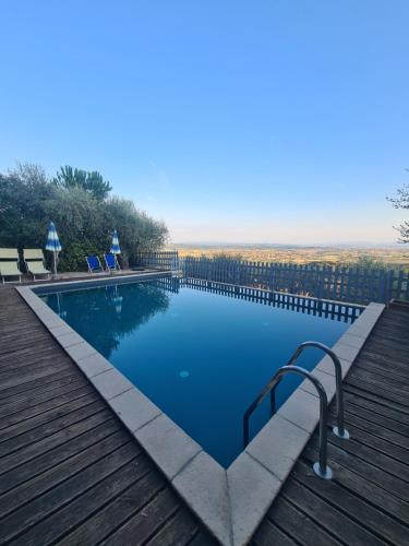 La alberca dentro o cerca de Podere San Martino