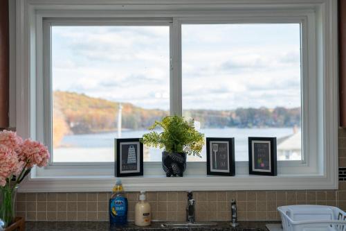 Θέα στο ποτάμι κοντά σε αυτό το διαμέρισμα