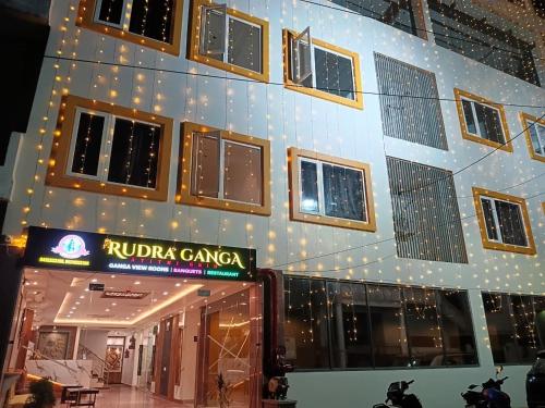 O edifício onde o hotel está situado