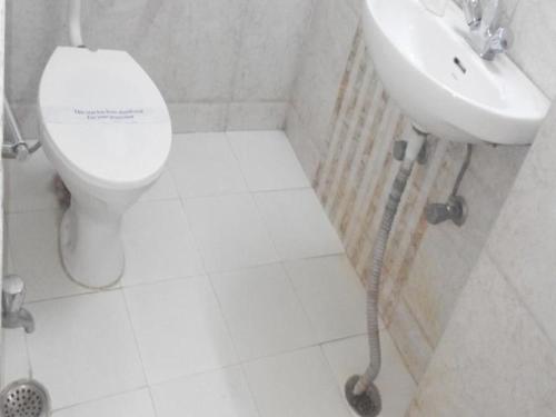 Ванная комната в Hotel Rahi Inn