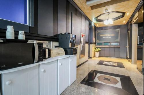 Η κουζίνα ή μικρή κουζίνα στο Jeonju Eldorado