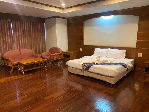 Afbeelding uit fotogalerij van Lifeup care and hotel in Ban Mai