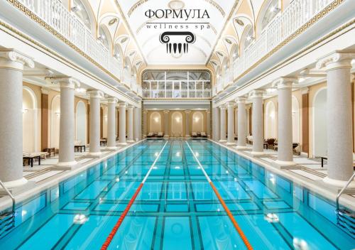 Bassein majutusasutuses Hotel Bristol või selle lähedal